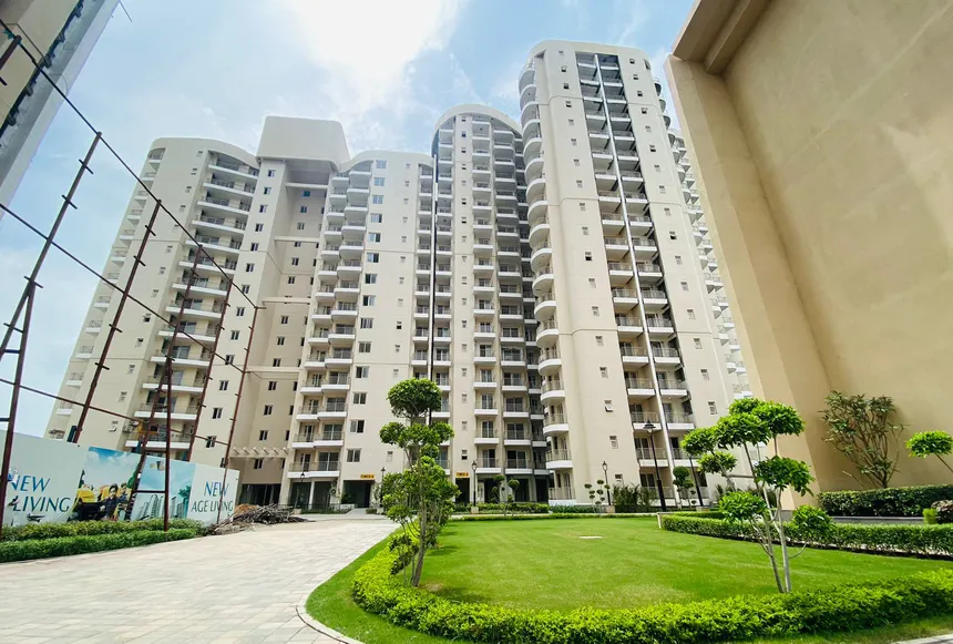 BPTP Discovery Park Phase 1 (2&3 BHK)